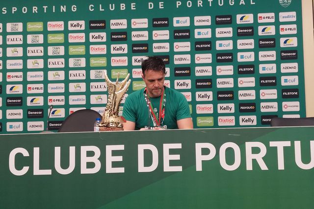 Título com dedicatória especial: «O Quintana deu-me a medalha de campeão…»
