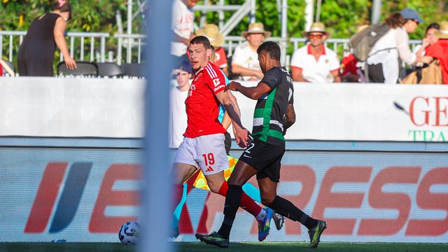 Festa com Matheus Reis: «Aqui nós pisa na cabeça»