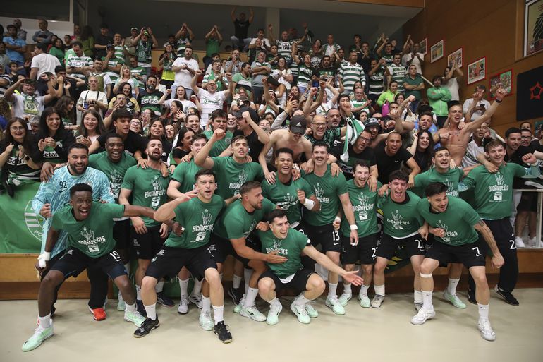 Sporting bicampeão de andebol (foto: HOMEM DE GOUVEIA/LUSA)