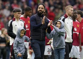 Amorim ainda desesperou, mas terminou o último jogo da época a sorrir