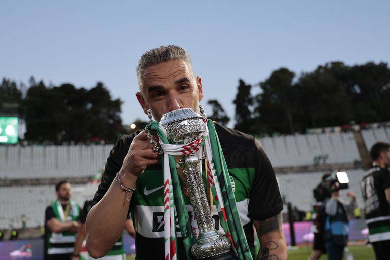 Lage diz que o Benfica foi melhor? Rui Borges responde a citar... Otamendi