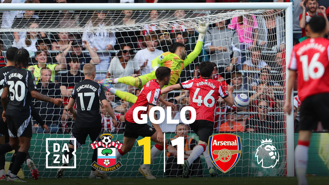 Southampton despede-se da Premier League a lutar (vídeo)