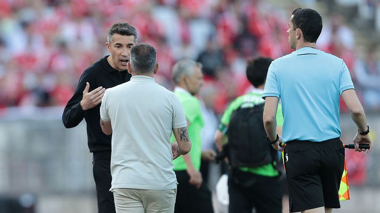 Final da Taça: as imagens da discussão entre Lage e Rui Borges