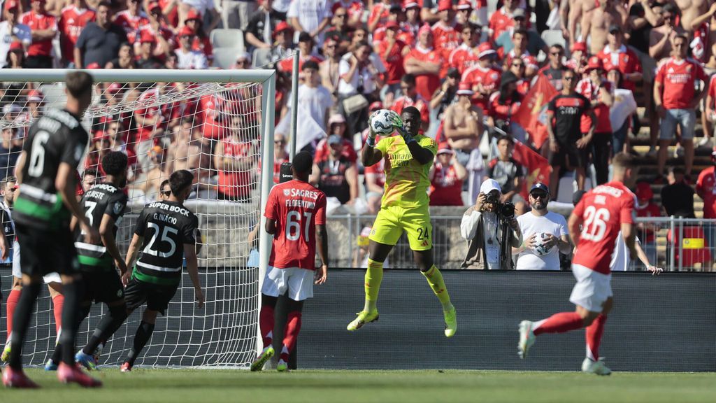 Benfica-Sporting: bom futebol, festa... só faltam os golos!