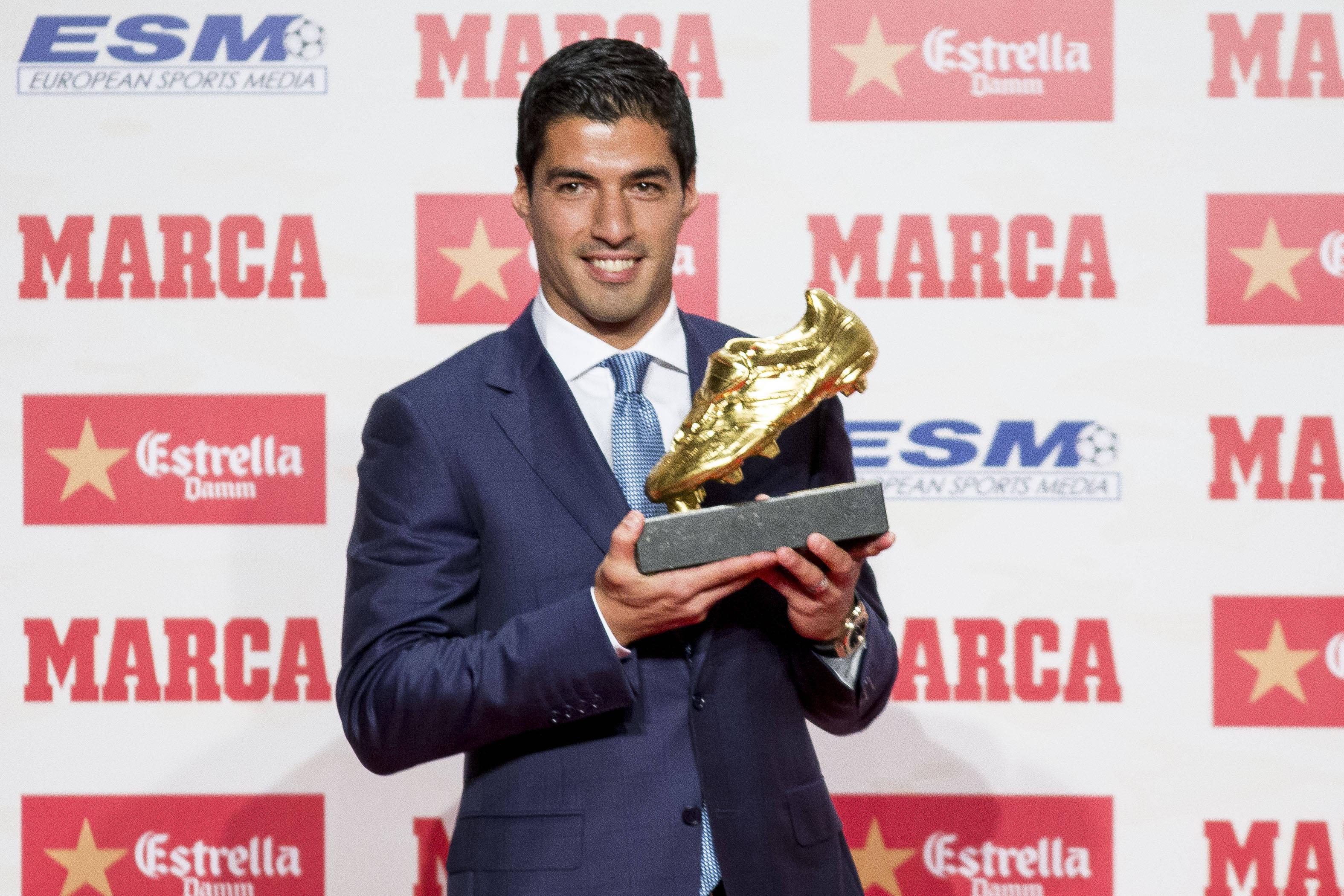 Luis Suárez foi vencedor do galardão em 2013/14, com 31 golos pelo Liverpool, e em 2015/15, com 40 pelo Barcelona - Foto: IMAGO