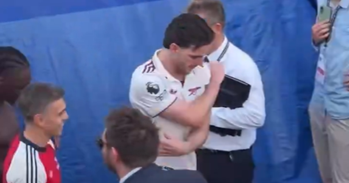 De campeão à frustração: a reação de Declan Rice à descida do West Ham (vídeo)
