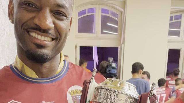 Stopira: «Acho que vou dormir com a Taça»
