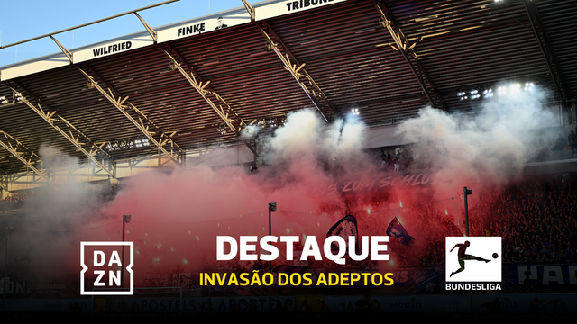 Que festa! Adeptos do Paderborn invadem relvado após subida à Bundesliga