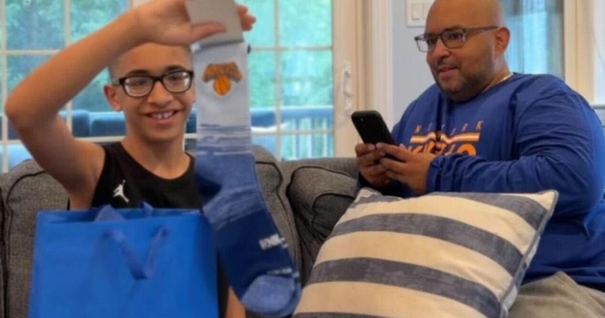 Mãe oferece bilhete de 1500 euros ao filho de 12 anos para o Jogo 5 dos Knicks-Cavs