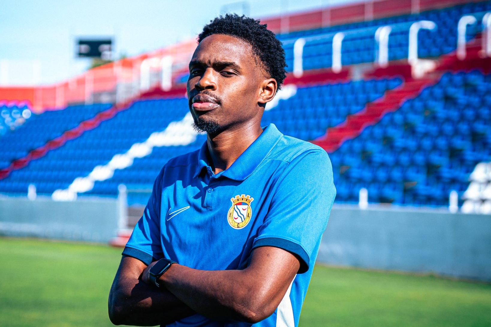 Marco Essimi, extremo de 27 anos, é reforço para o plantel ribatejano - Foto: Alverca SAD