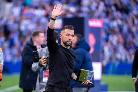 FC Porto: candidato ao Fenerbahçe pensa em Farioli, mas futuro do técnico é claro
