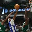 Sporting vence FC Porto e empata meia-final do 'play-off'