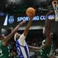 Sporting vence FC Porto e empata meia-final do 'play-off'