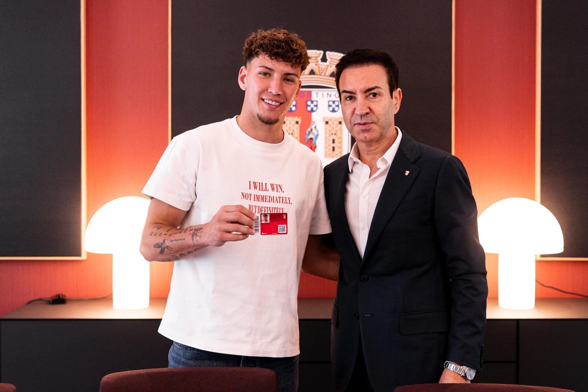 Diogo Travassos com António Salvador - Foto: SC Braga