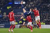 Scott McTominay marcou um golaço de bicicleta pela Escócia à Dinamarca