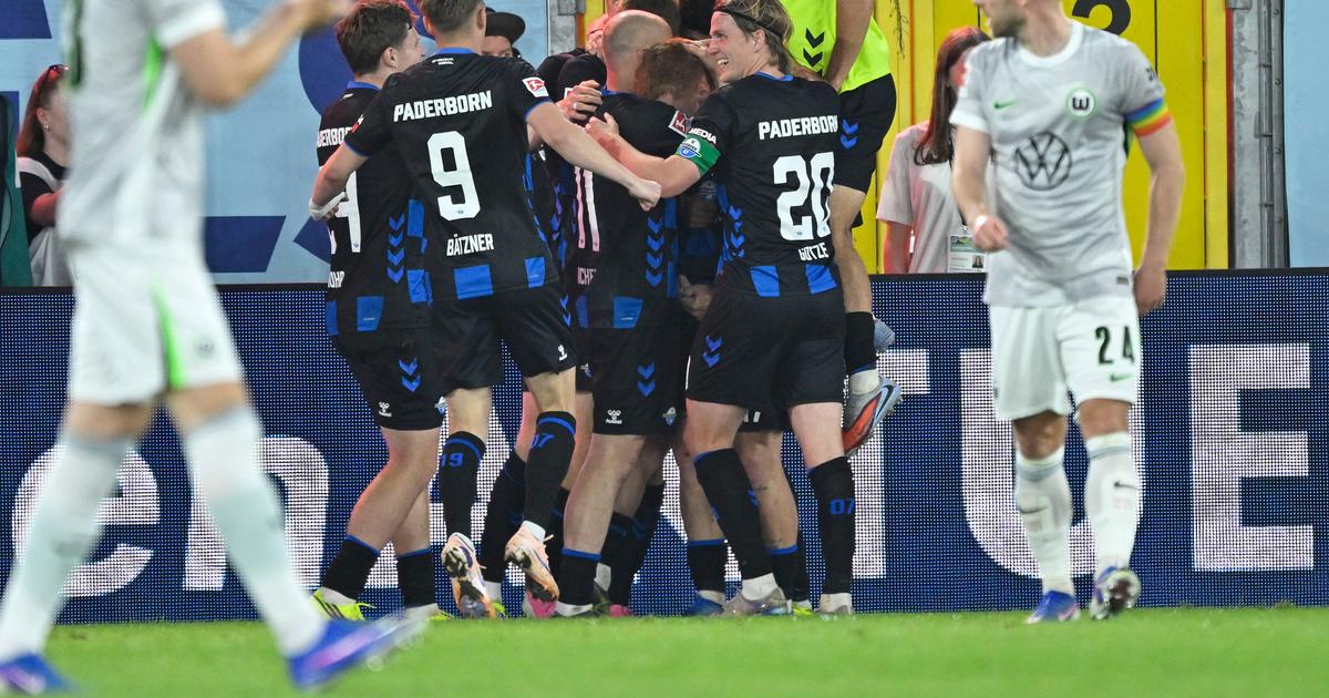 Paderborn dá a volta, sobe de divisão e condena o desapontante Wolfsburgo
