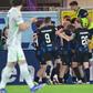 Paderborn dá a volta, sobe de divisão e condena o desapontante Wolfsburgo