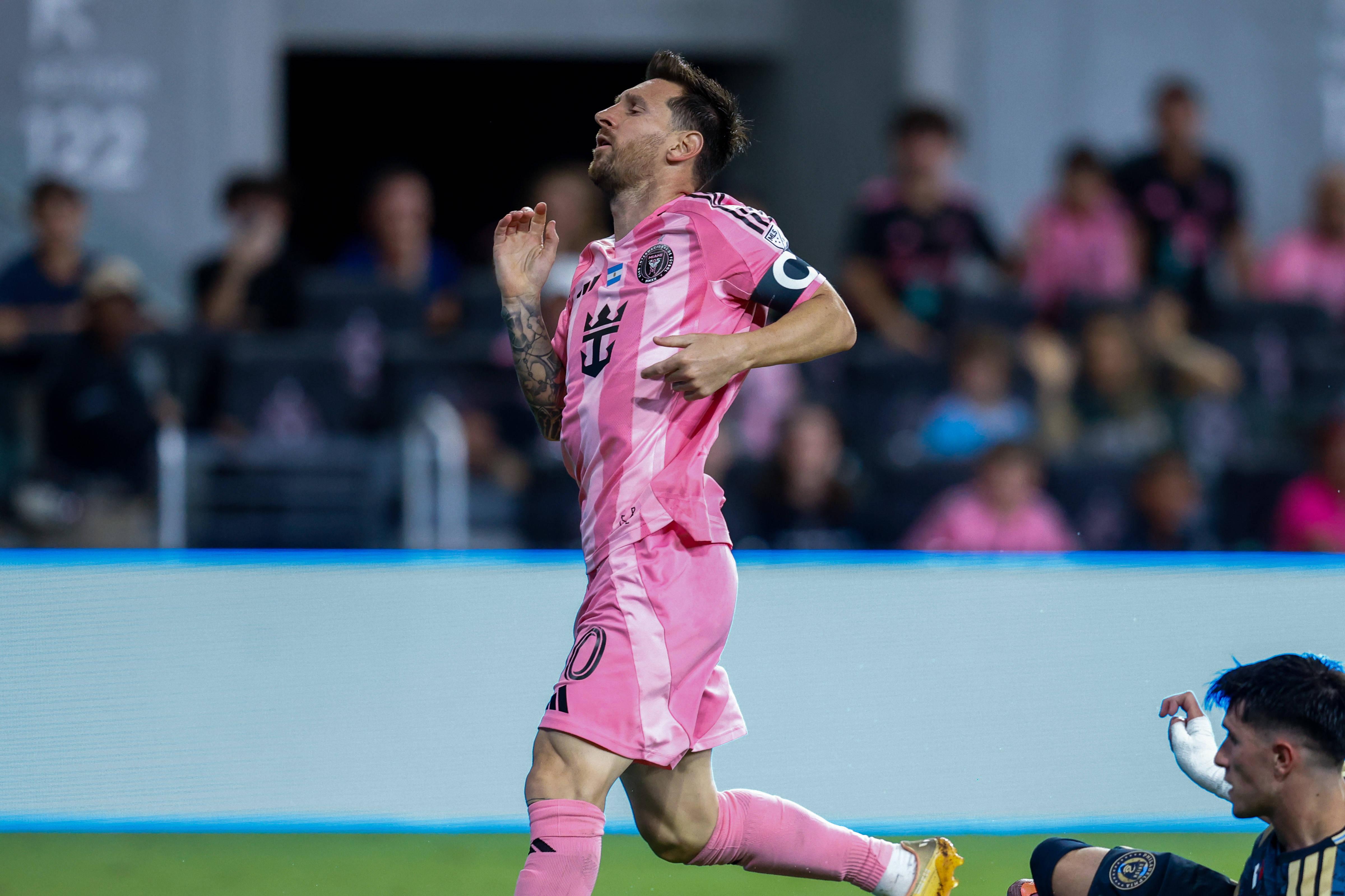 Lionel Messi sentiu queixas na coxa esquerda