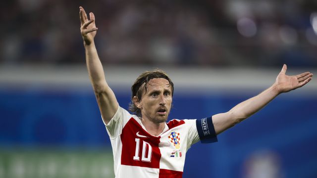 Momento emocionante: este jornalista tinha um pedido para Luka Modric