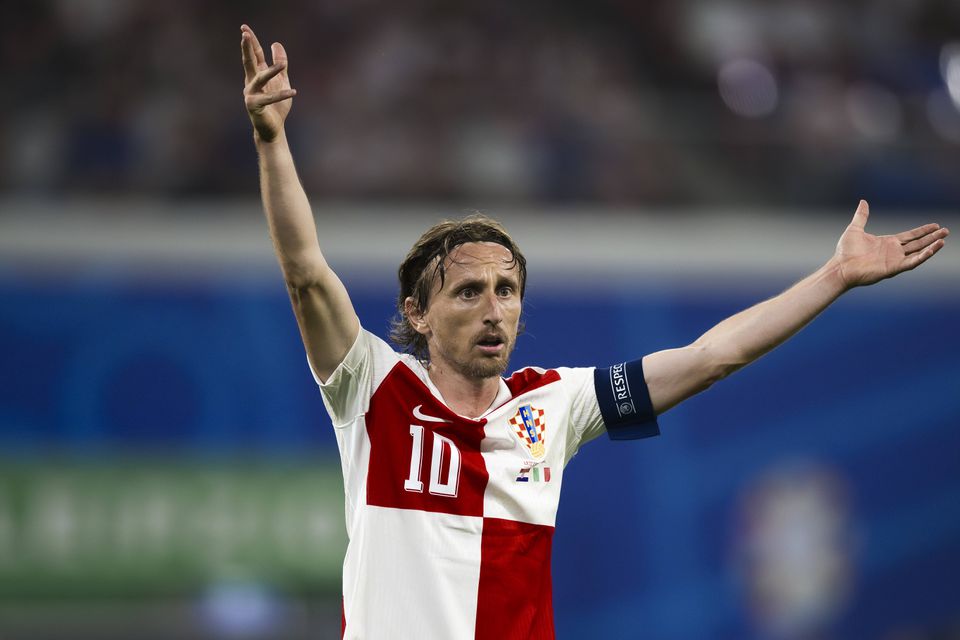 Momento emocionante: este jornalista tinha um pedido para Luka Modric