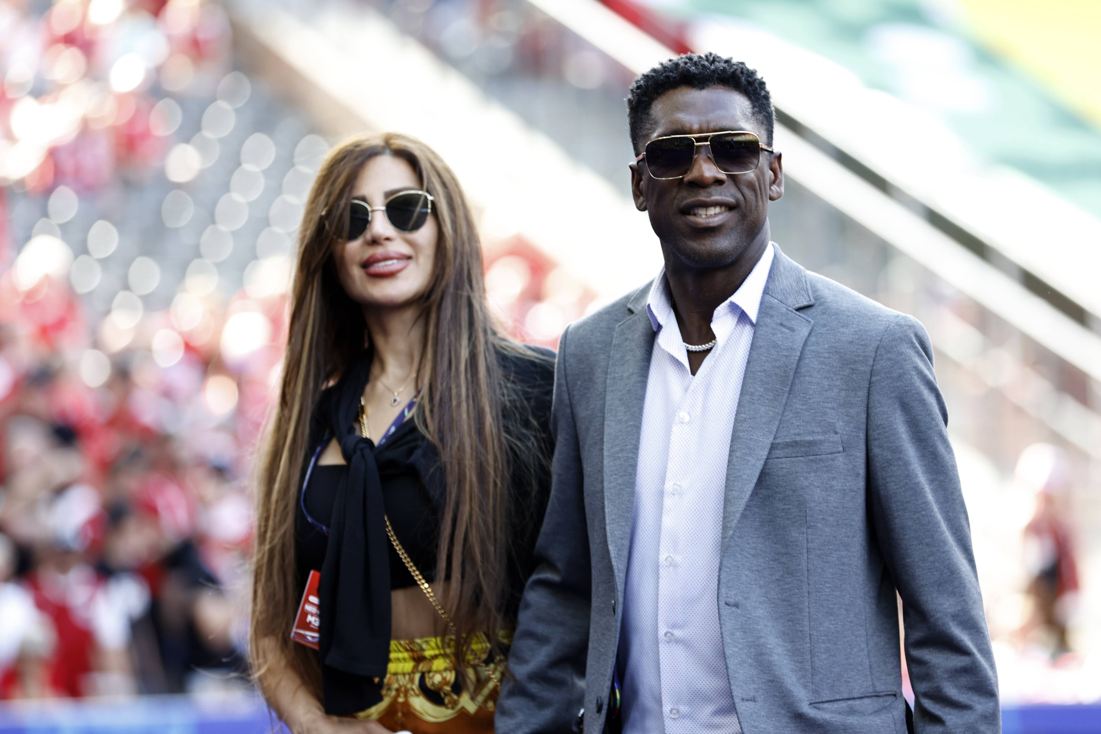 Em 2007, ainda jogador do Milan, Seedorf gravou músicas no álbum de beneficiência Percorsi Di Vita, em que fez um cover de «Redemption Song», de Bob Marley. Em 2012, no Botafogo, também mostrou a voz