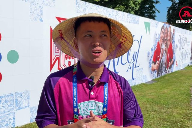 Este vietnamita ama Ronaldo e tem um chapéu que o prova