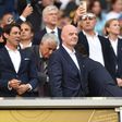Rui Costa ao lado de Gianni Infantino, presidente da FIFA, no jogo entre Benfica e Boca Juniors, em Miami