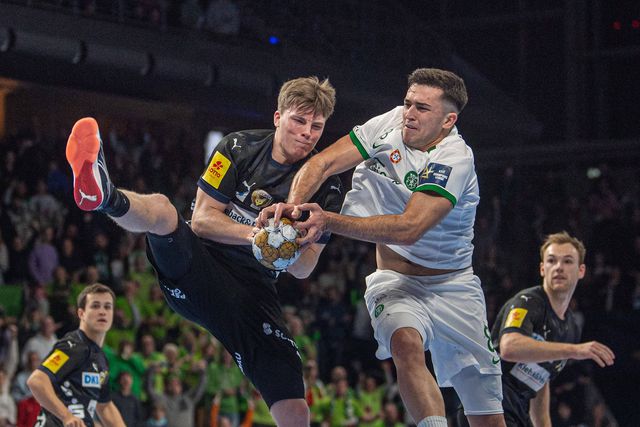 Vídeo: «magia» de jogador do Sporting eleito melhor golo da Champions