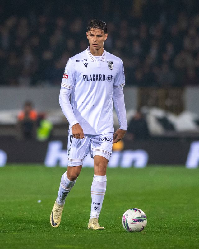 Mercado V. Guimarães: gregos querem Filipe Relvas