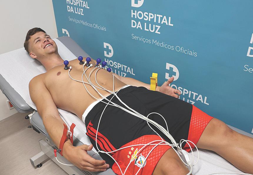 Dahl nos exames médicos de início de temporada a 15 de junho de 2026. Foto SL Benfica