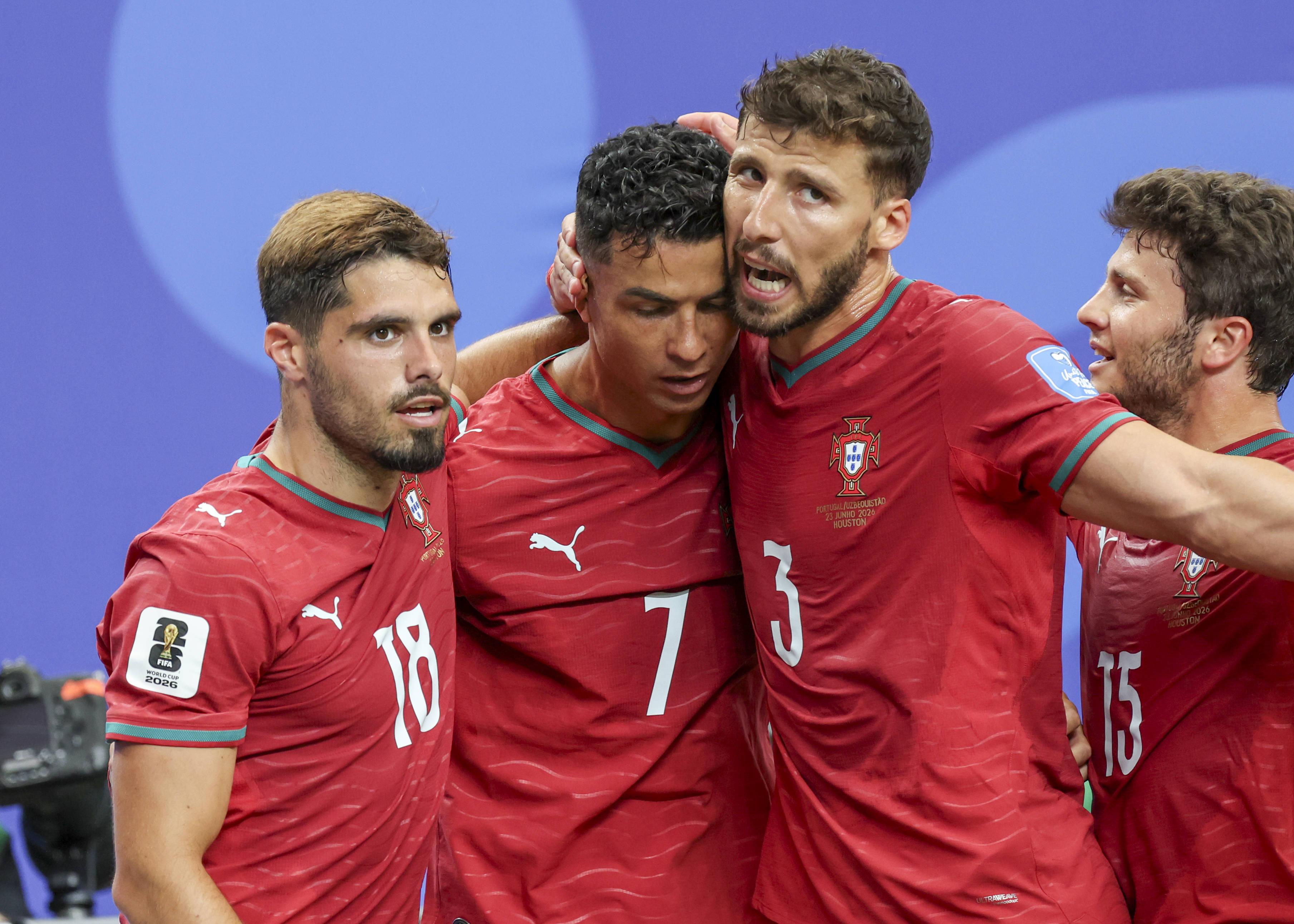 Grupo K: Portugal já está virtualmente apurado, por causa do quatro pontos, mas será primeiro se vencer a Colômbia, podendo cair para terceiro se perder e o Congo golear o Uzbequistão - Foto: Imago