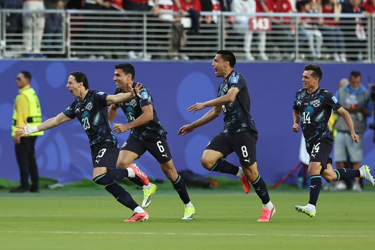 Grupo D: Turquia já está eliminada, Paraguai precisa de ganhar à Austrália para ficar em segundo. Se perder, ainda pode passar como um dos melhores terceiros, mas teria diferença de golos negativa - Foto: Imago