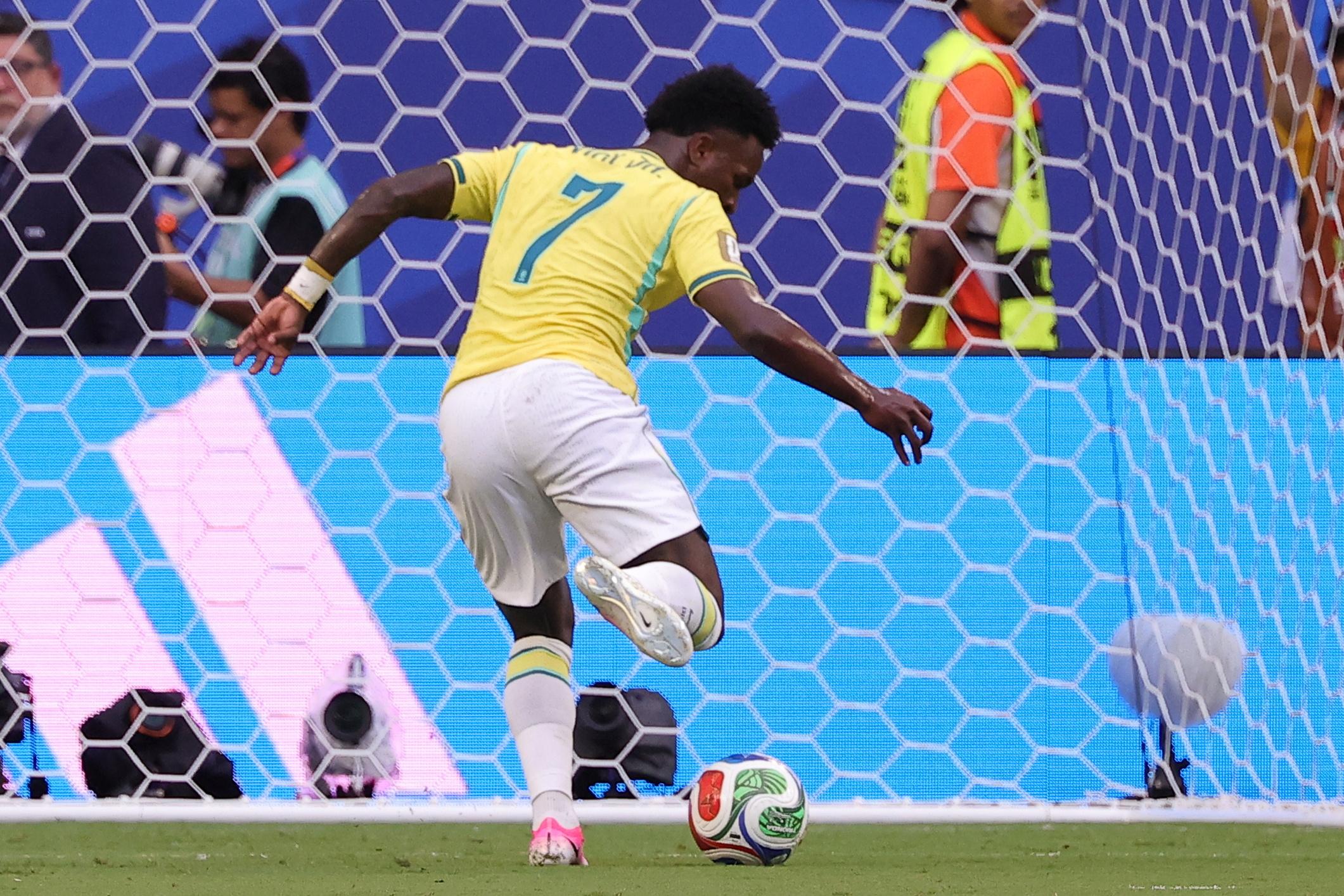 Escócia-Brasil (Foto: EPA/CRISTOBAL HERRERA-ULASHKEVICH)