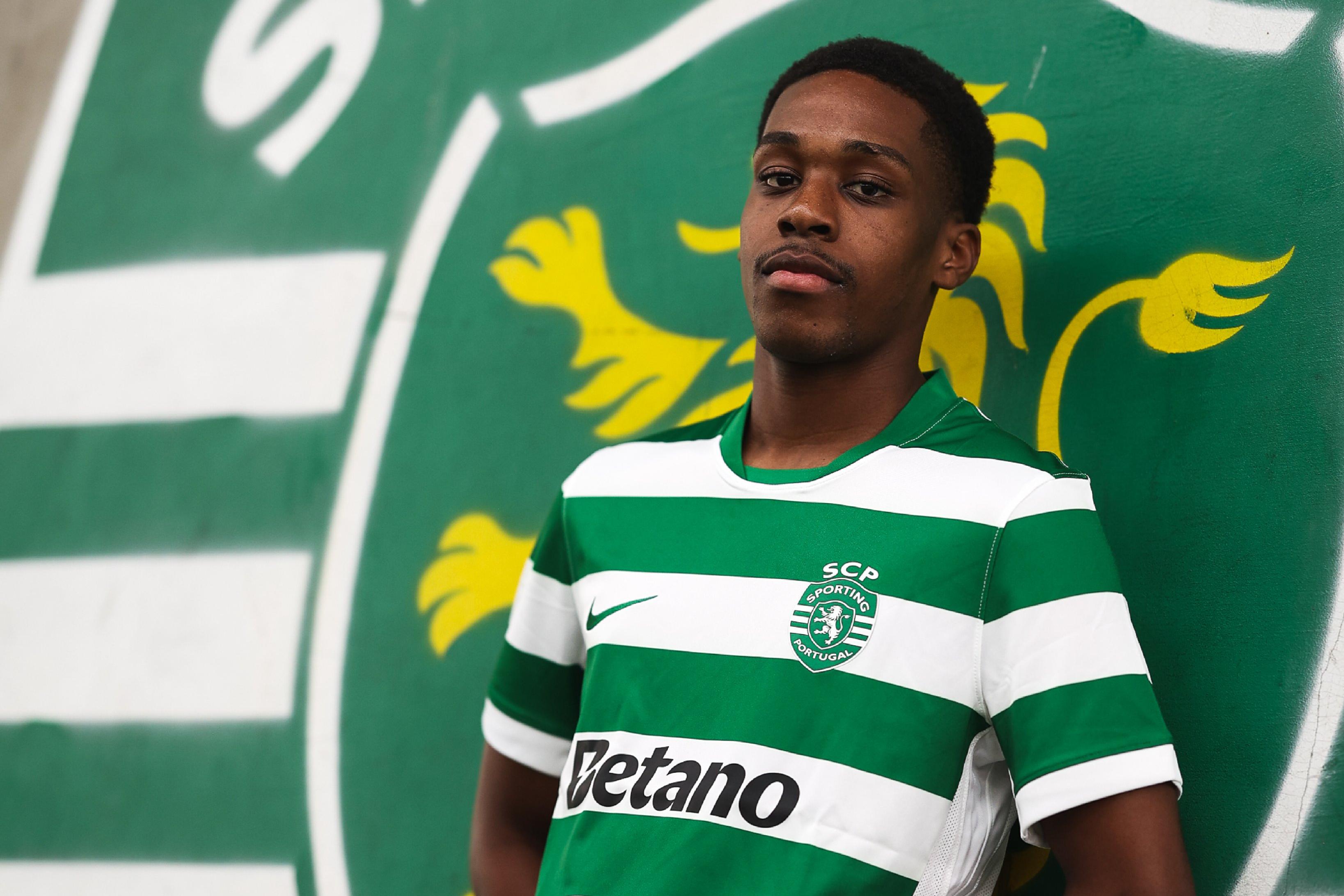 Catarino Pascoal, médio de 18 anos, assinou por cinco temporadas pelo Sporting  (Foto Sporting  CP)