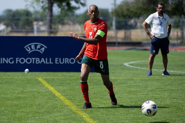Shéu Han participou no primeiro Europeu de Walking Football (foto: UEFA)