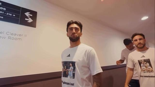 Messi fez anos e foi esta a prenda da seleção argentina (vídeo)