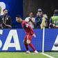 Cristiano Ronaldo a festejar frente ao Uzbequistão