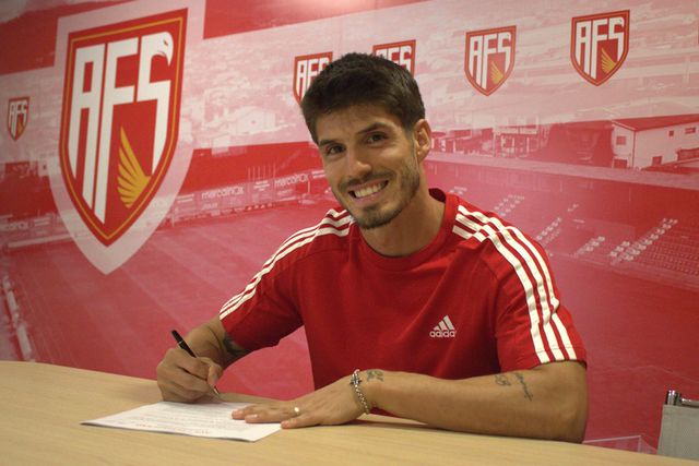 Oficial: Piazón garantido na Vila das Aves