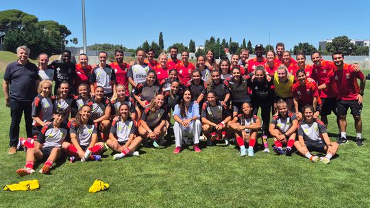 Benfica Campus recebeu visita especial (foto)