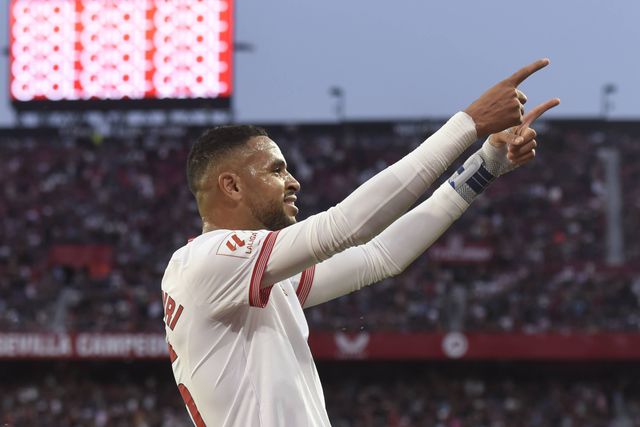 Fim de novela: En-Nesyri é reforço de José Mourinho