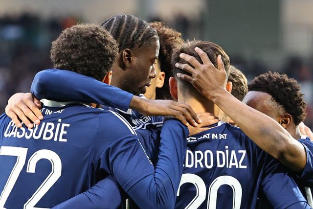 Bordéus: todos os jogadores ficam livres