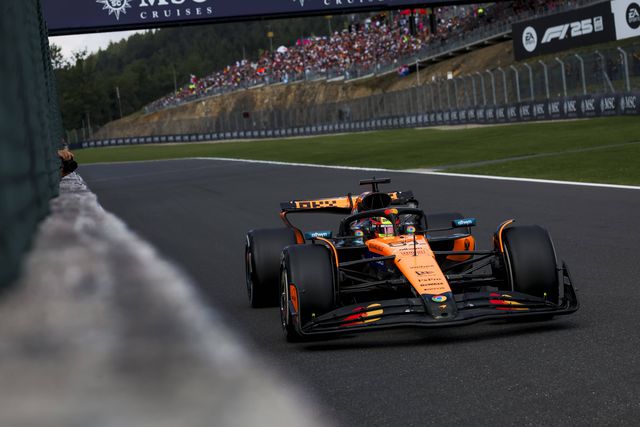 Oscar Piastri dita o ritmo no único treino livre em Spa