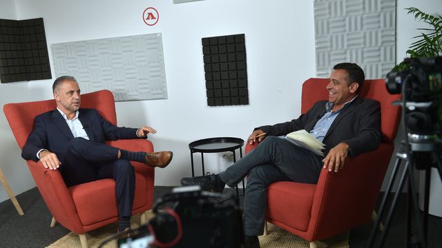 Duarte Gomes entrevistado por Alexandre Pereira, diretor-adjunto de A BOLA. FOTO MIGUEL NUNES