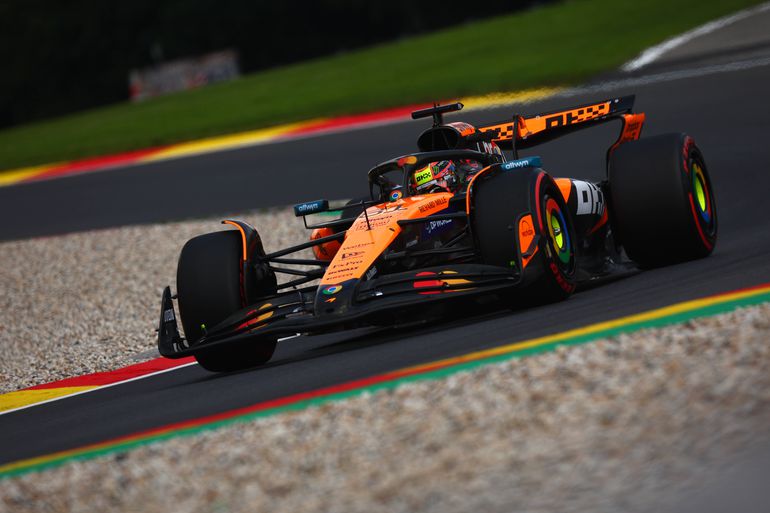 Piastri voa em Spa e garante 'pole' para o sprint