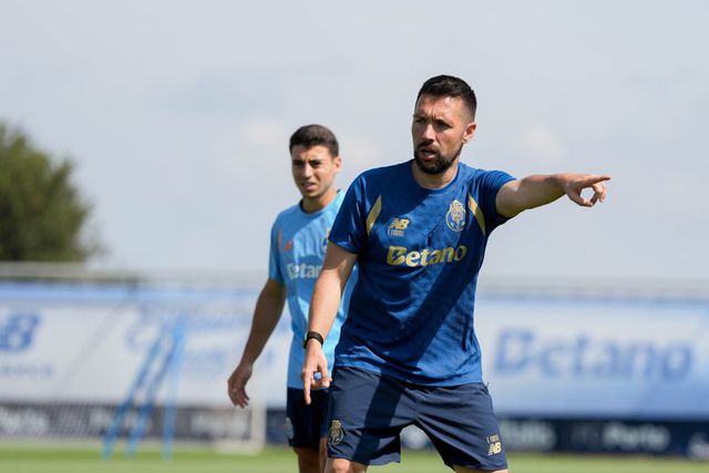 Dois nomes no boletim médico do FC Porto