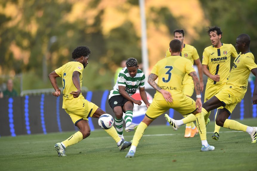 Geny Catamo esteve perto de marcar ao Villarreal