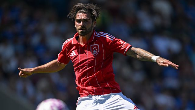 Central de Transferências: «Jota Silva tem uma polivalência que poderia ser útil ao Sporting»