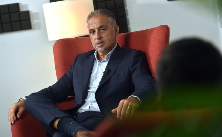 Duarte Gomes entrevistado por Alexandre Pereira, diretor-adjunto de A BOLA. FOTO MIGUEL NUNES