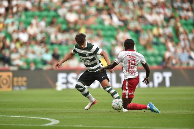 Rafael Nel marca o primeiro golo dos leões Monaco - Foto: Miguel Nunes