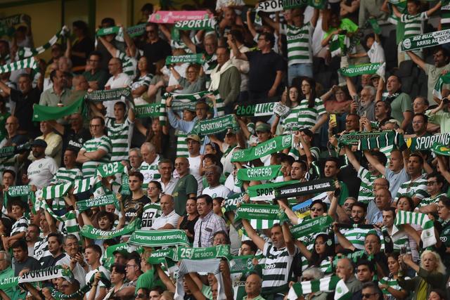 Adeptos do Sporting nas bancadas de Alvalade - Foto: MIGUEL NUNES